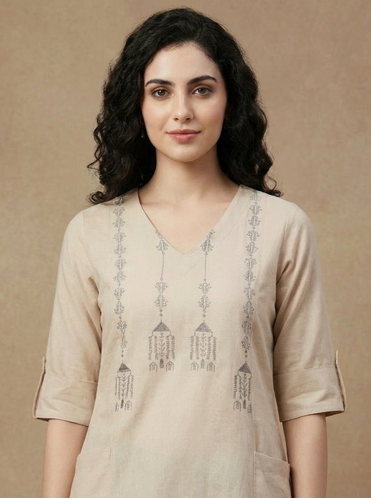 Off-White Handcrafted Motif Cotton Kurta