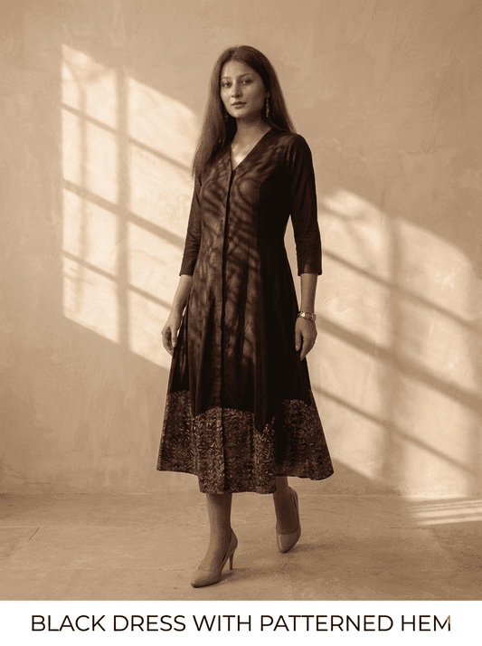 Hand-Loomed Kalamkari Hem Cotton A-Line Midi Dress in Black