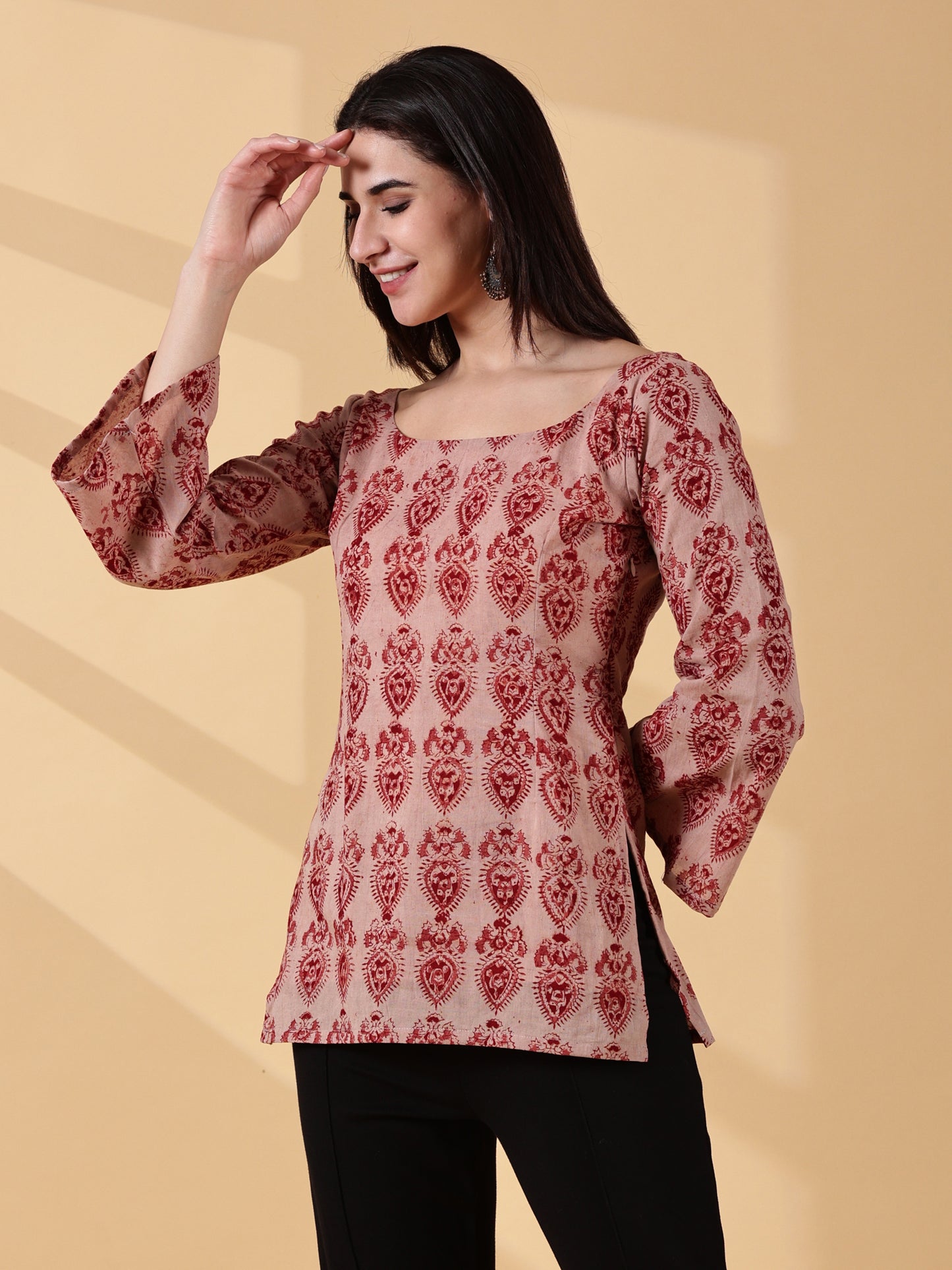 Indyvarna Disha Deep U-Back Cotton Kurti – Rose Red Kalamkari