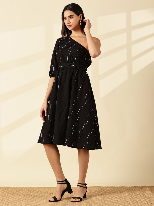 Selene One-Shoulder Black Midi Dress