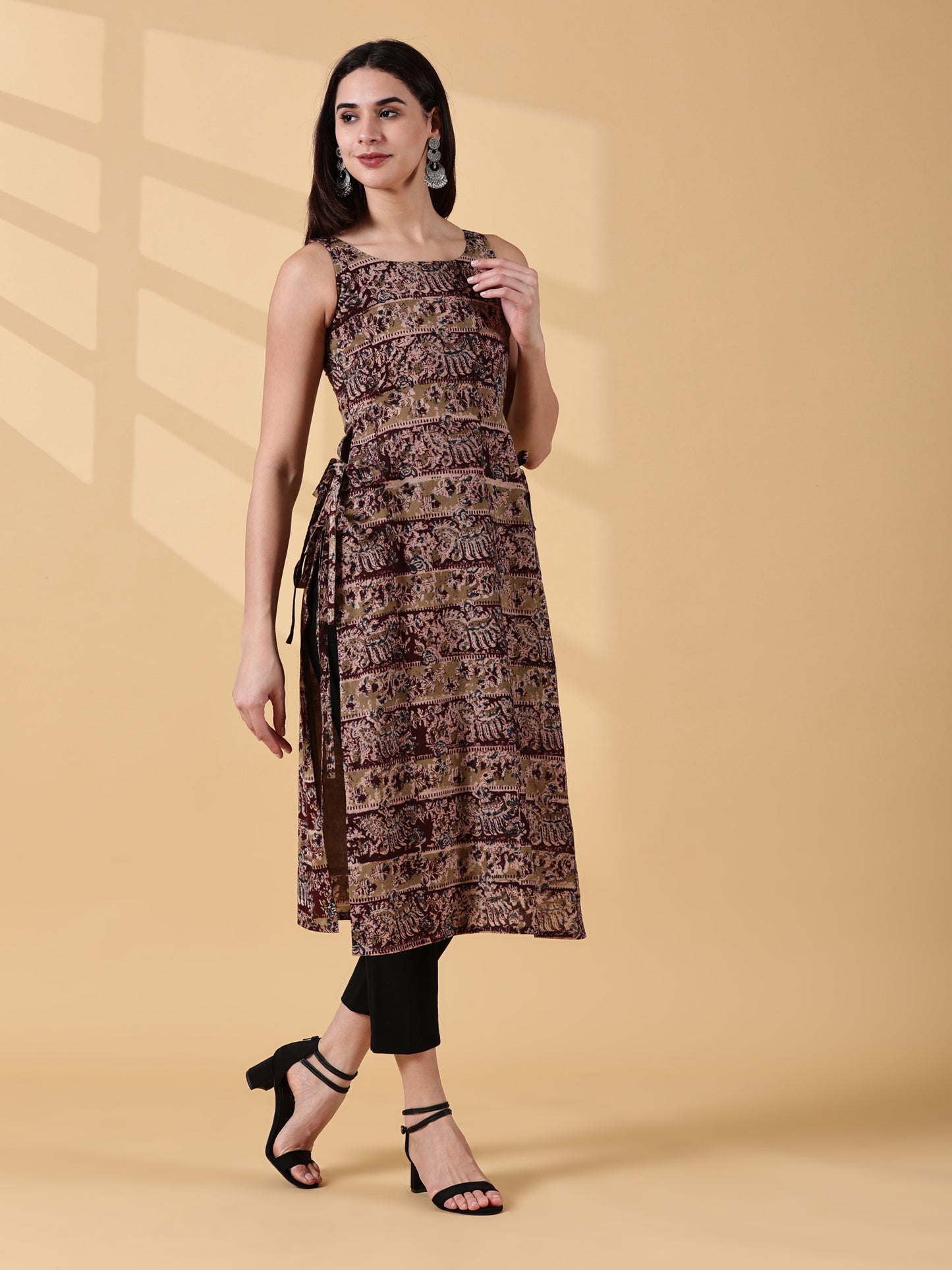 Pramiti Side Slit Kurta -Dark Brown Kalamkari