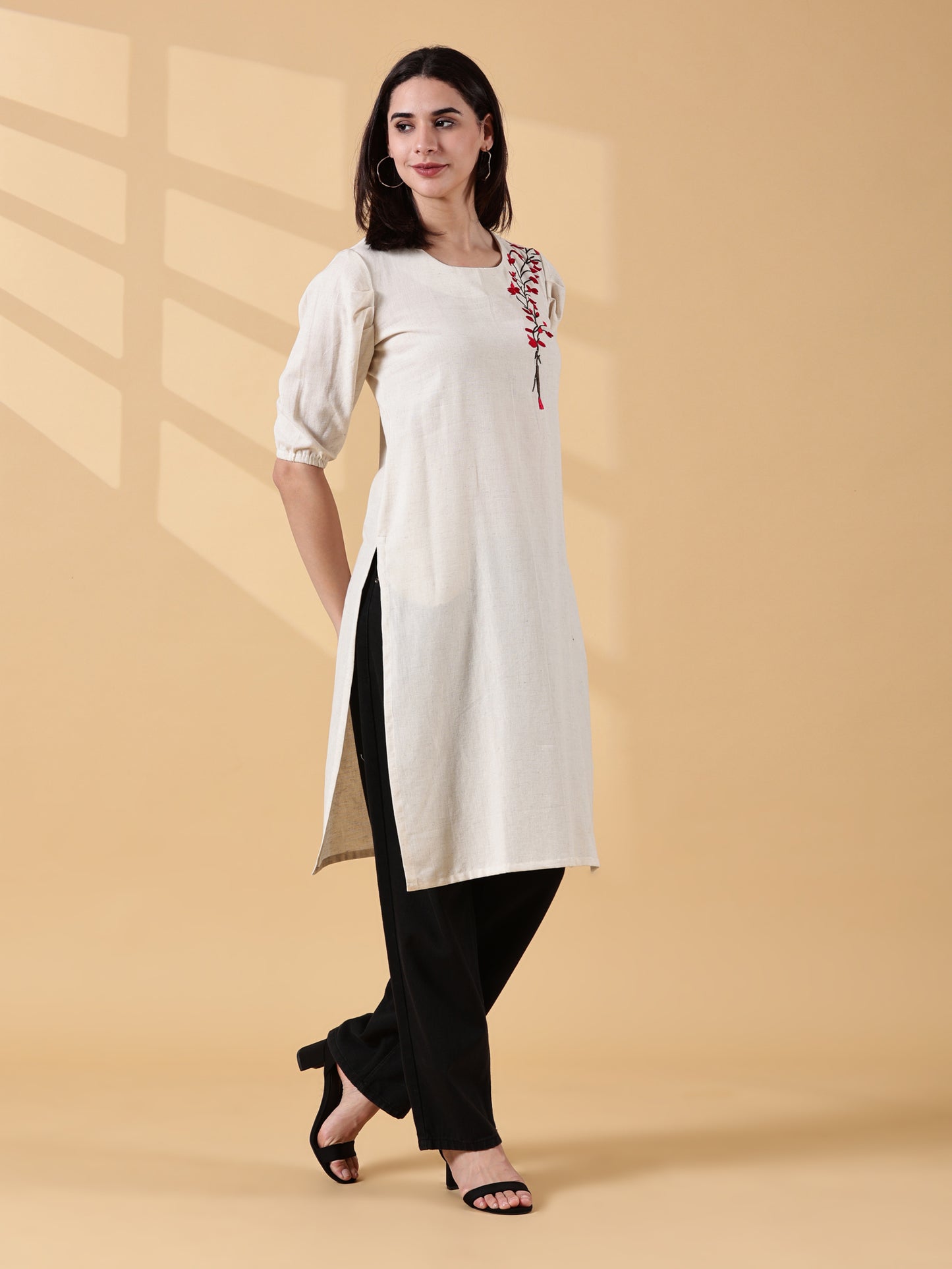Indyvarna Anvi Cotton Embroidered Kurta- Ivory Bloom