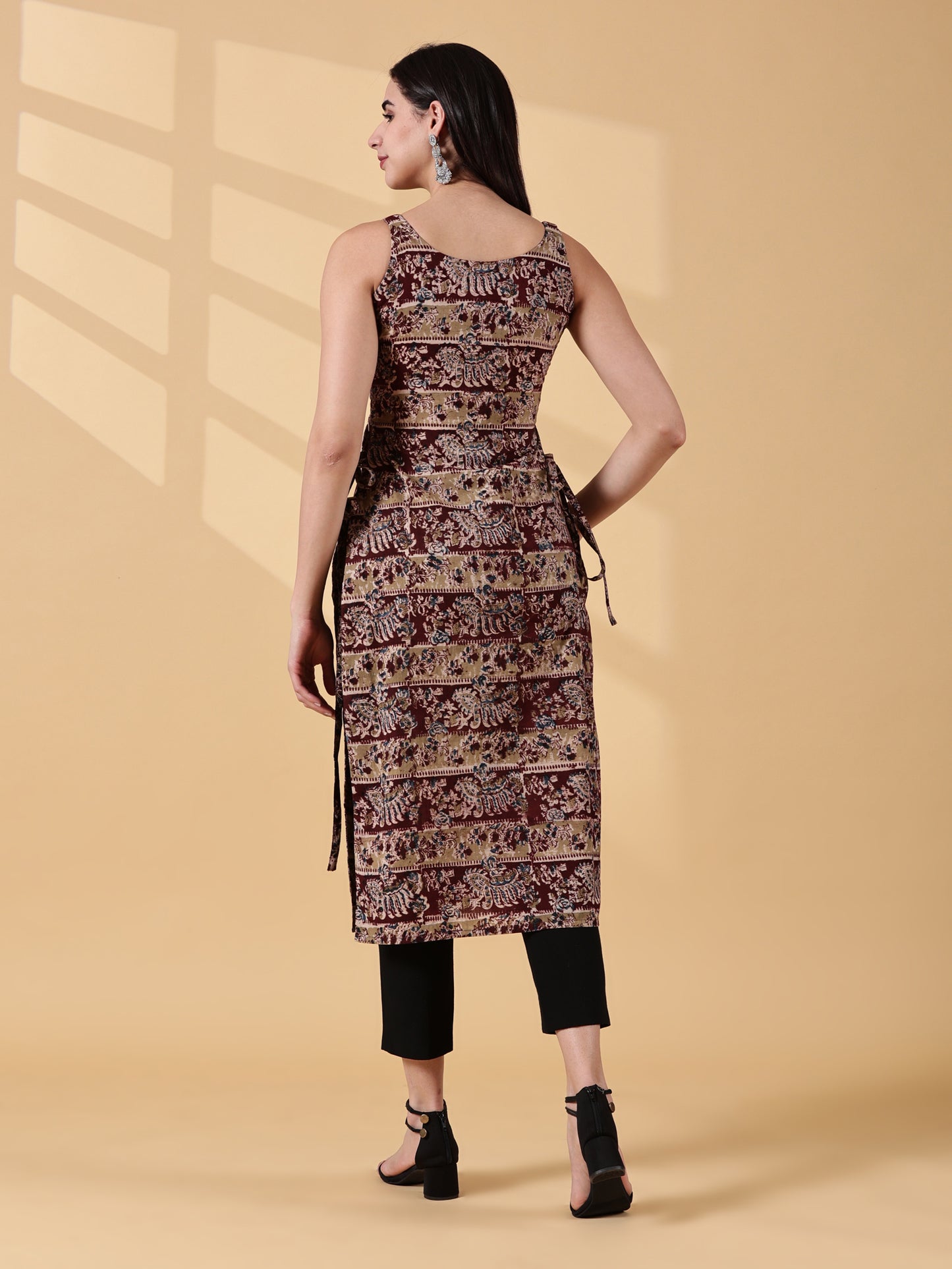Pramiti Side Slit Kurta -Dark Brown Kalamkari