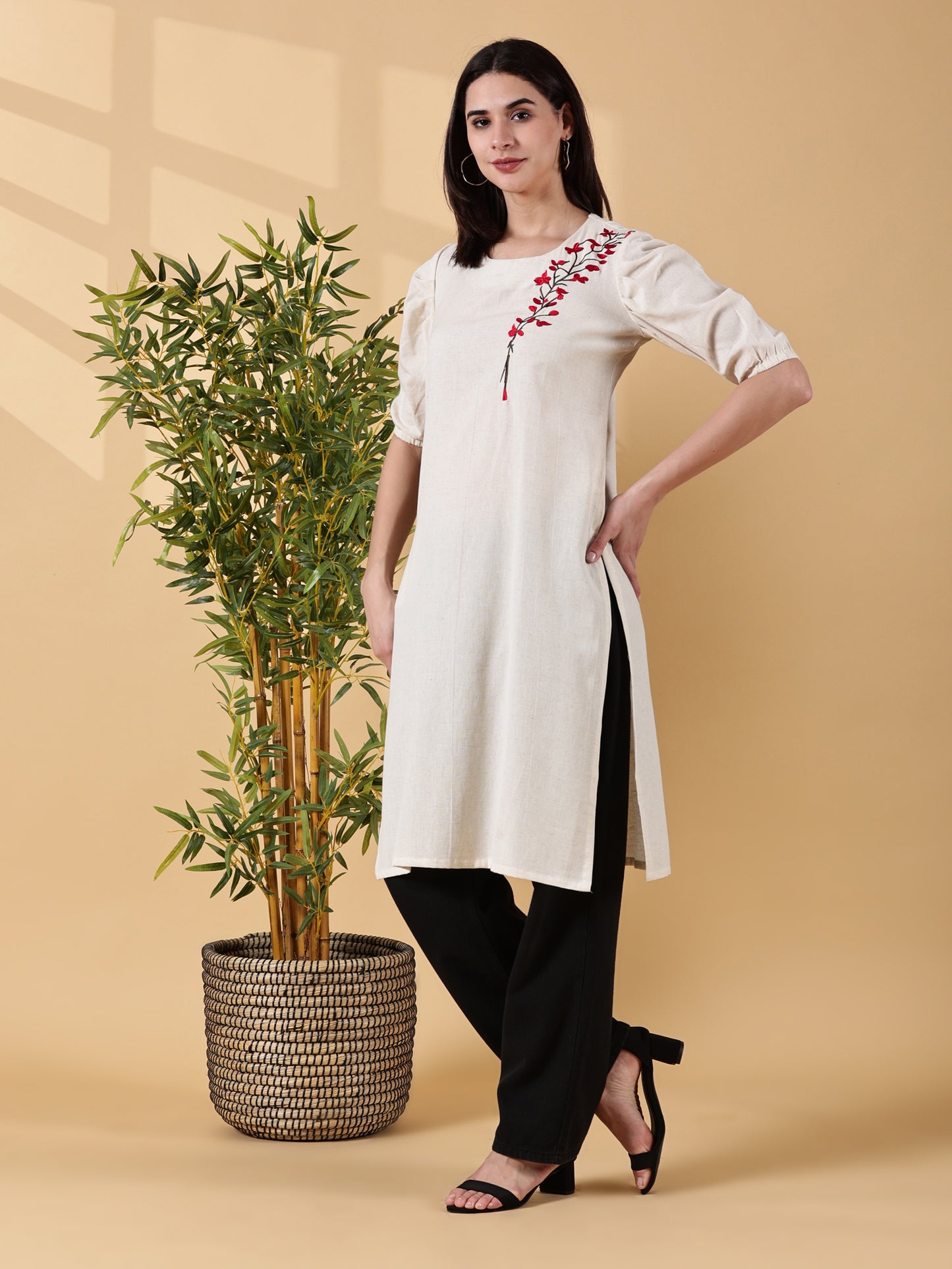 Indyvarna Anvi Cotton Embroidered Kurta- Ivory Bloom