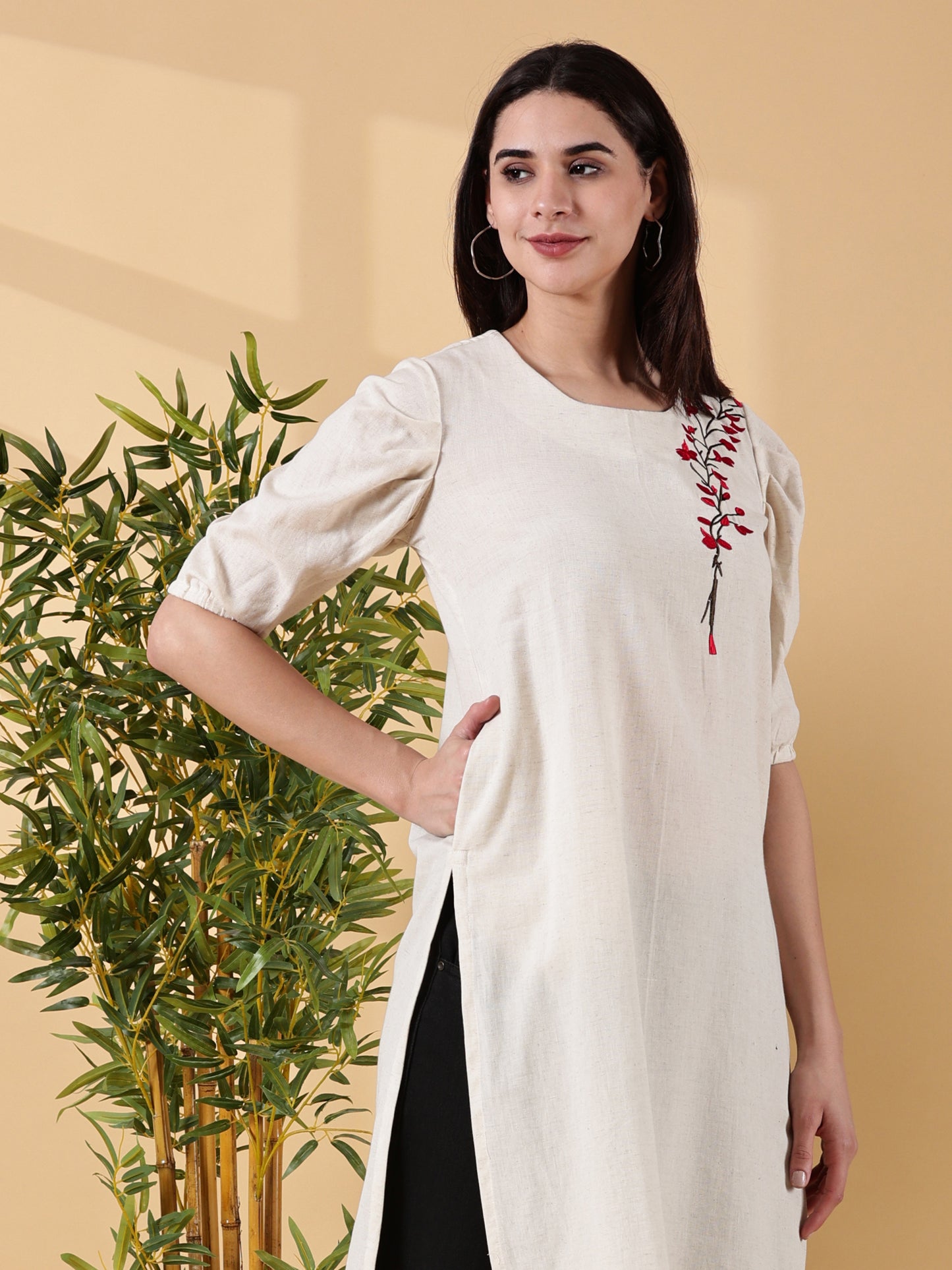 Indyvarna Anvi Cotton Embroidered Kurta- Ivory Bloom