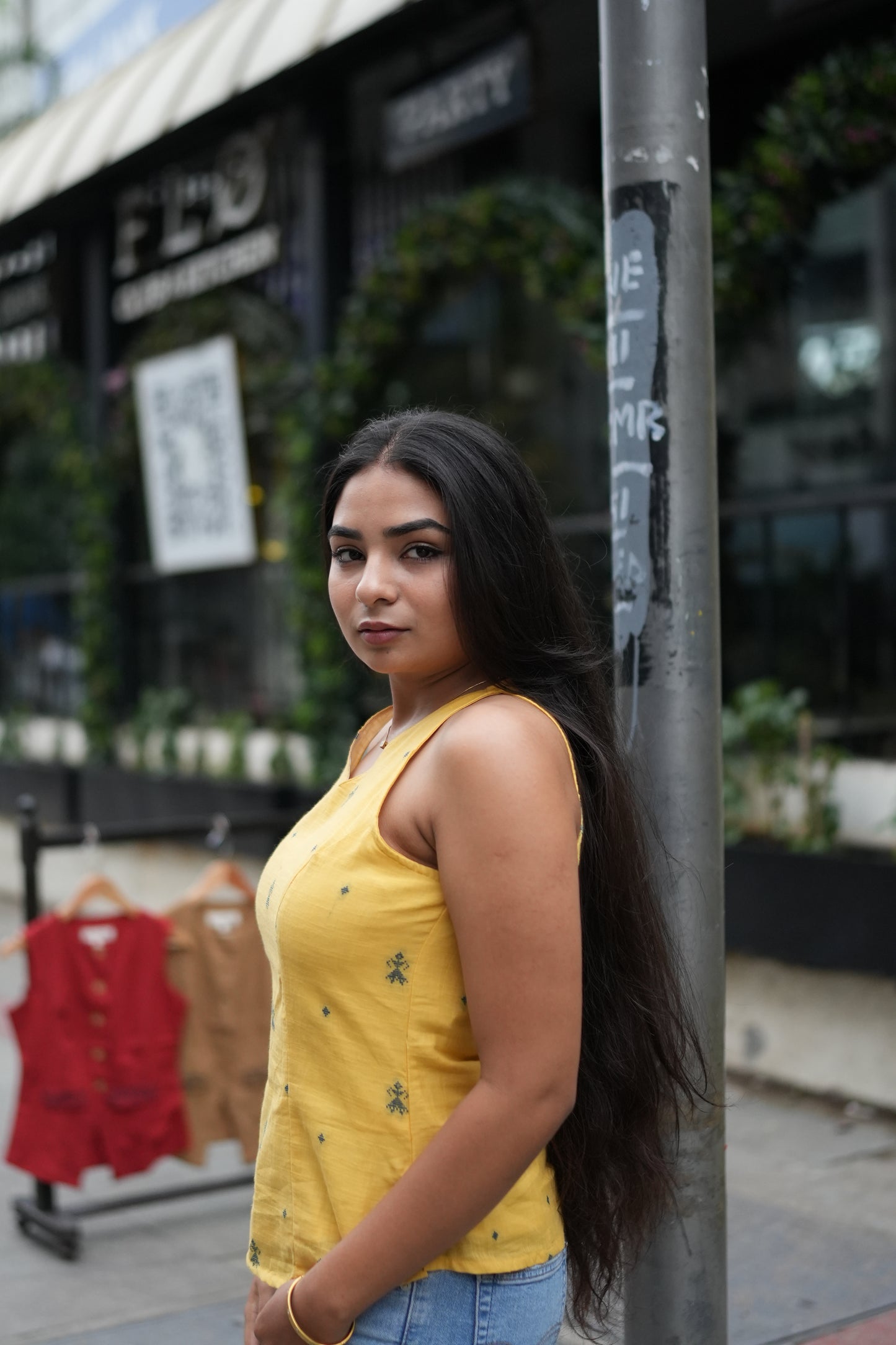 HALTER NECK TOP