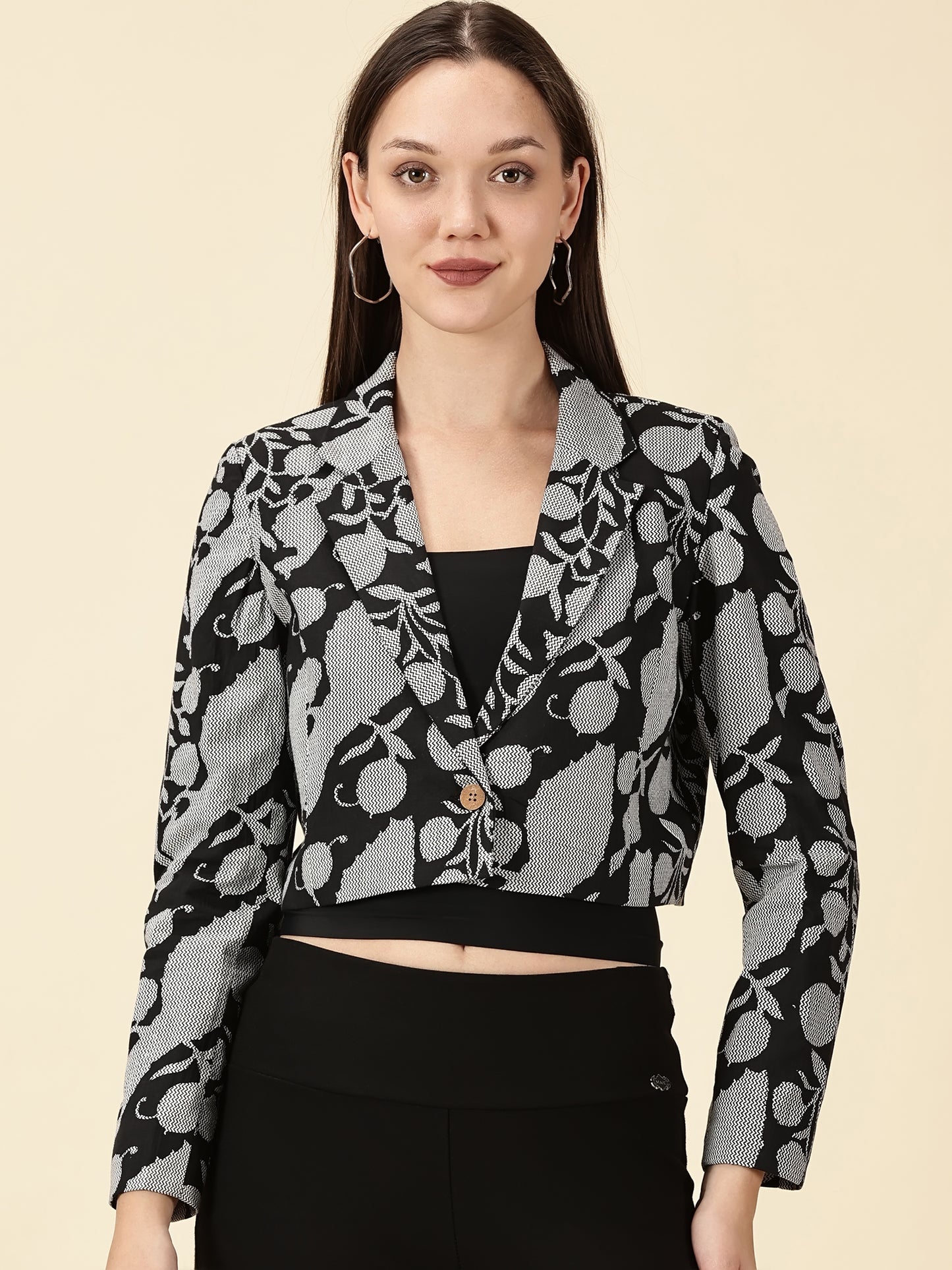 Crop Blazer-Black with White