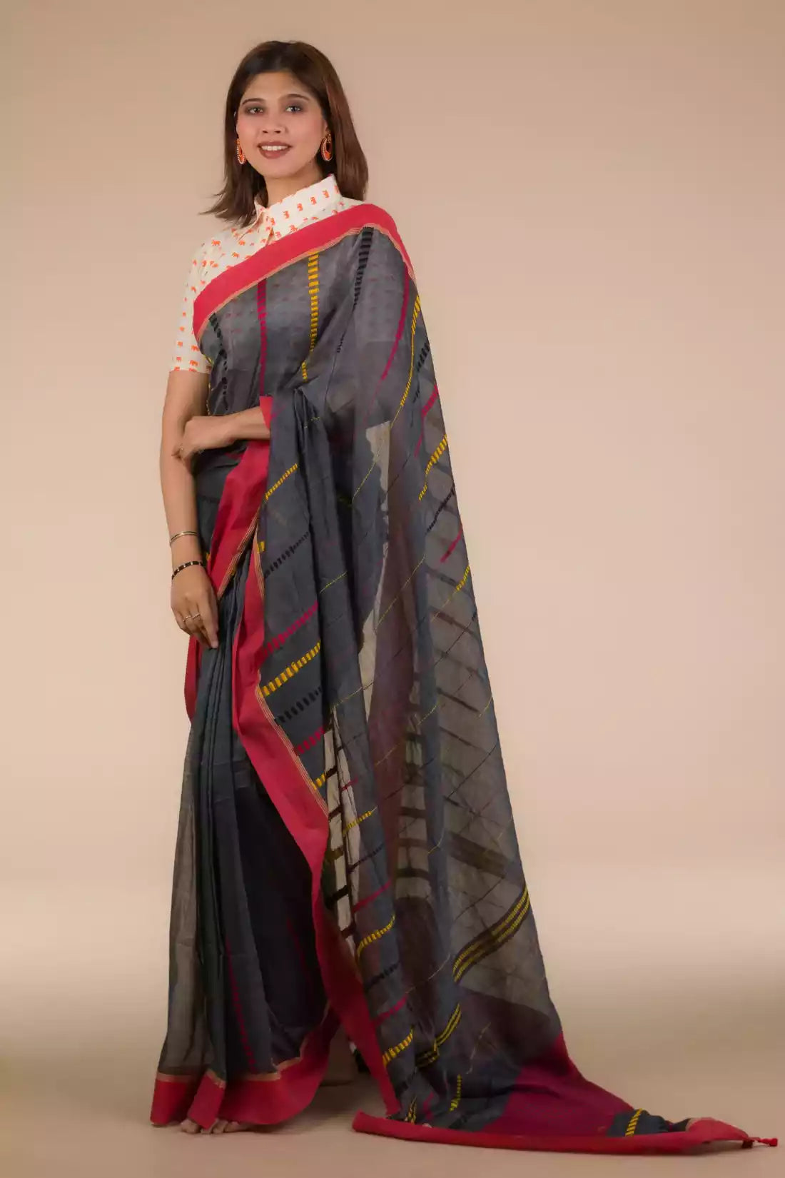 This is image of formal office wear saree which is in Grey and Pink border Pure Cotton Saree
