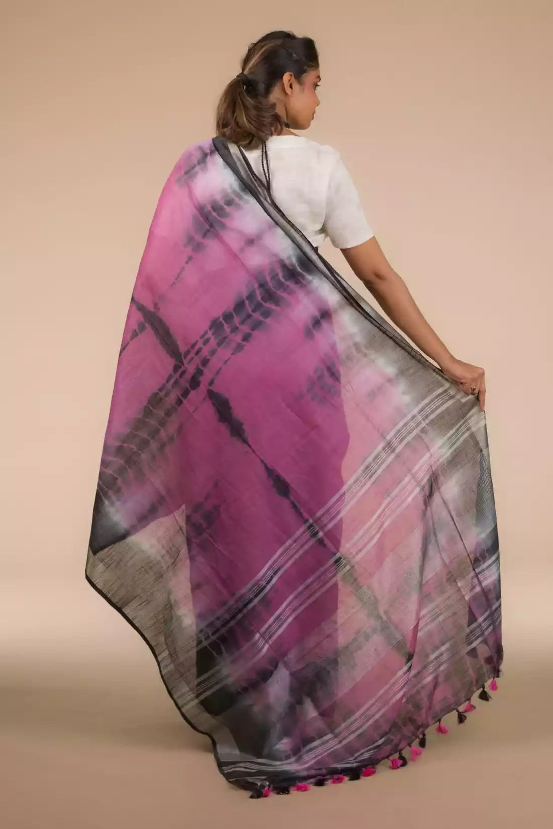 This is view from back of Shibori In Cotton Viscose Saree, formal office wear for women