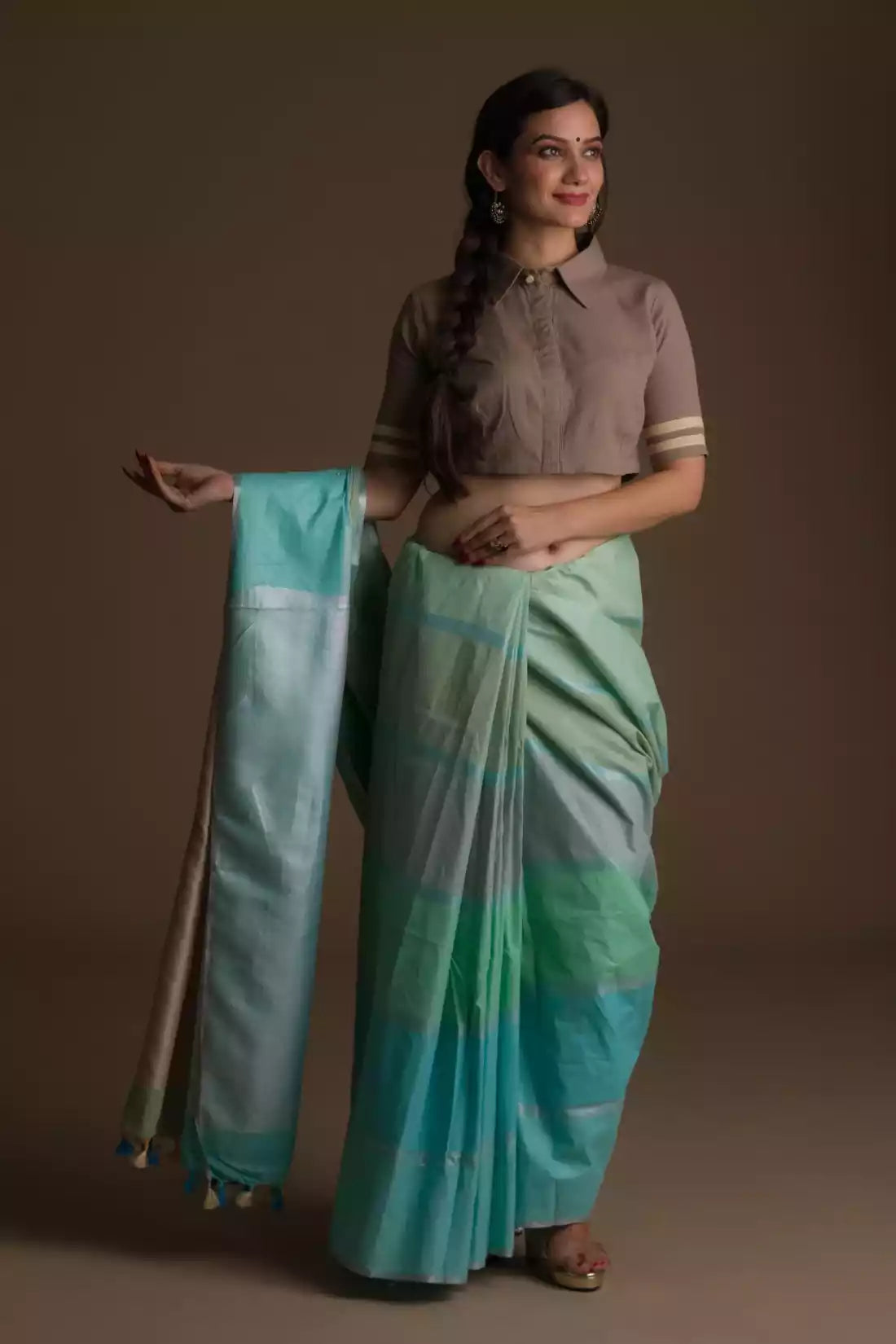 A pretty lady in Pure Cotton Horizontal stripes Casual Saree, a office wear for women